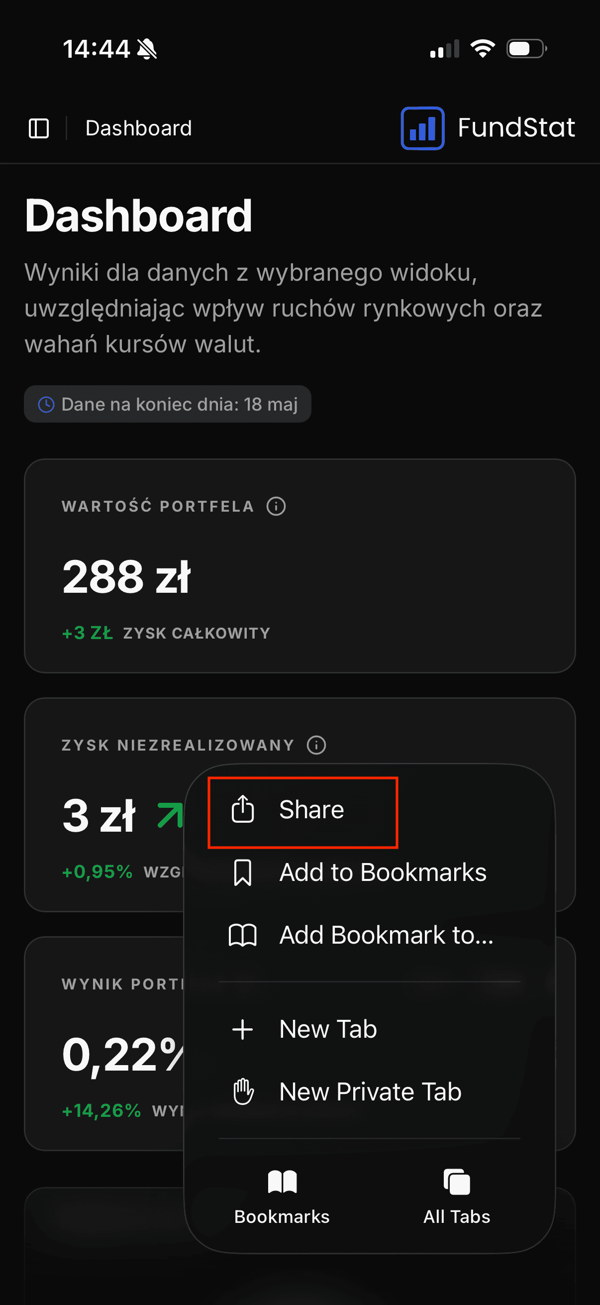 FundStat otwarty w Safari na iOS z widocznym przyciskiem udostępniania